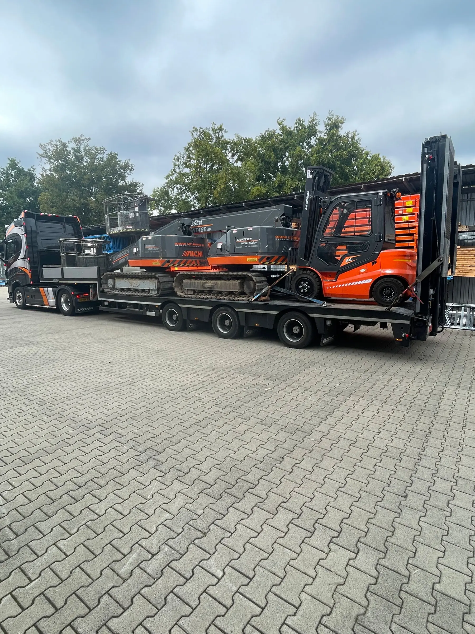 teunissen-montage-56 Montageteam op bouwlocatie